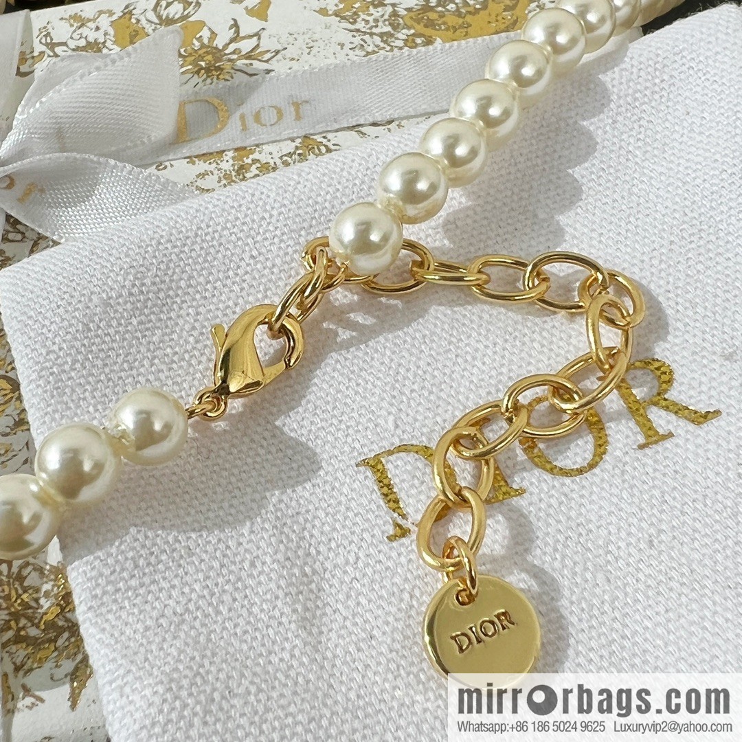 New ☑️ DIOR Dior CD pearl necklace
