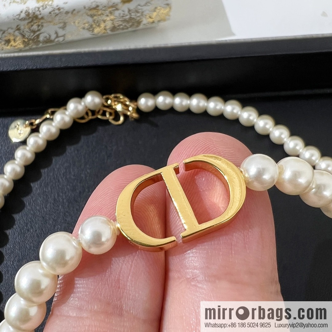 New ☑️ DIOR Dior CD pearl necklace