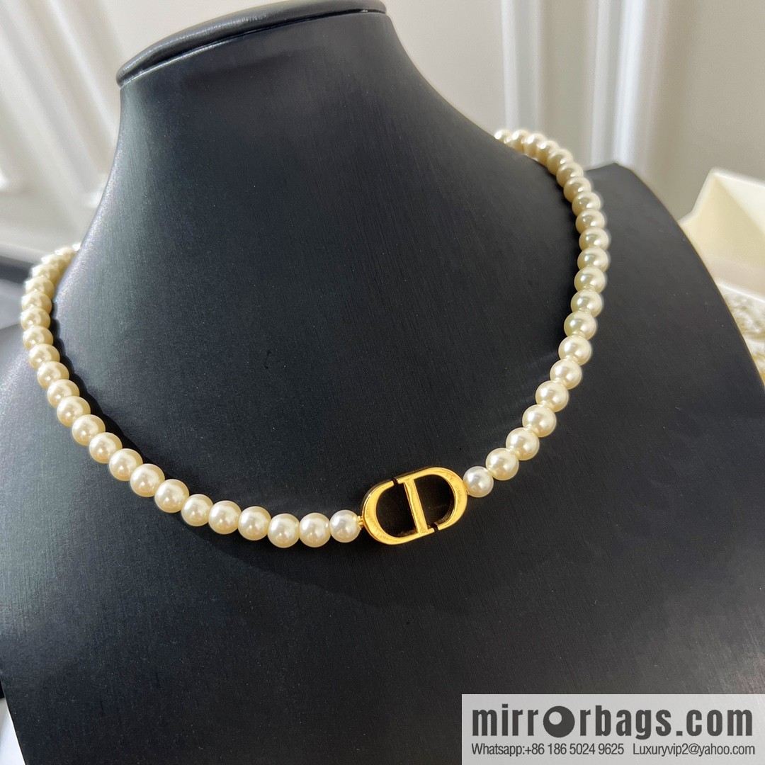 New ☑️ DIOR Dior CD pearl necklace