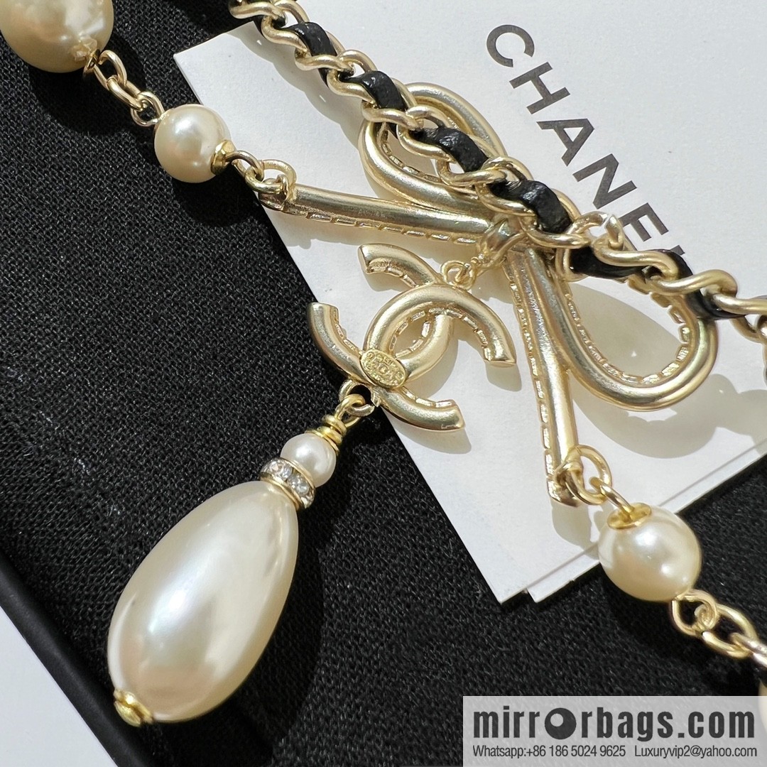 New ☑️ CHANEL Chanel Double C Bow Double Pearl Necklace