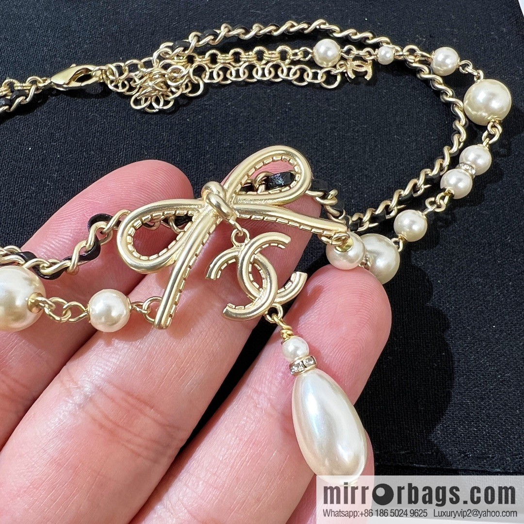 New ☑️ CHANEL Chanel Double C Bow Double Pearl Necklace