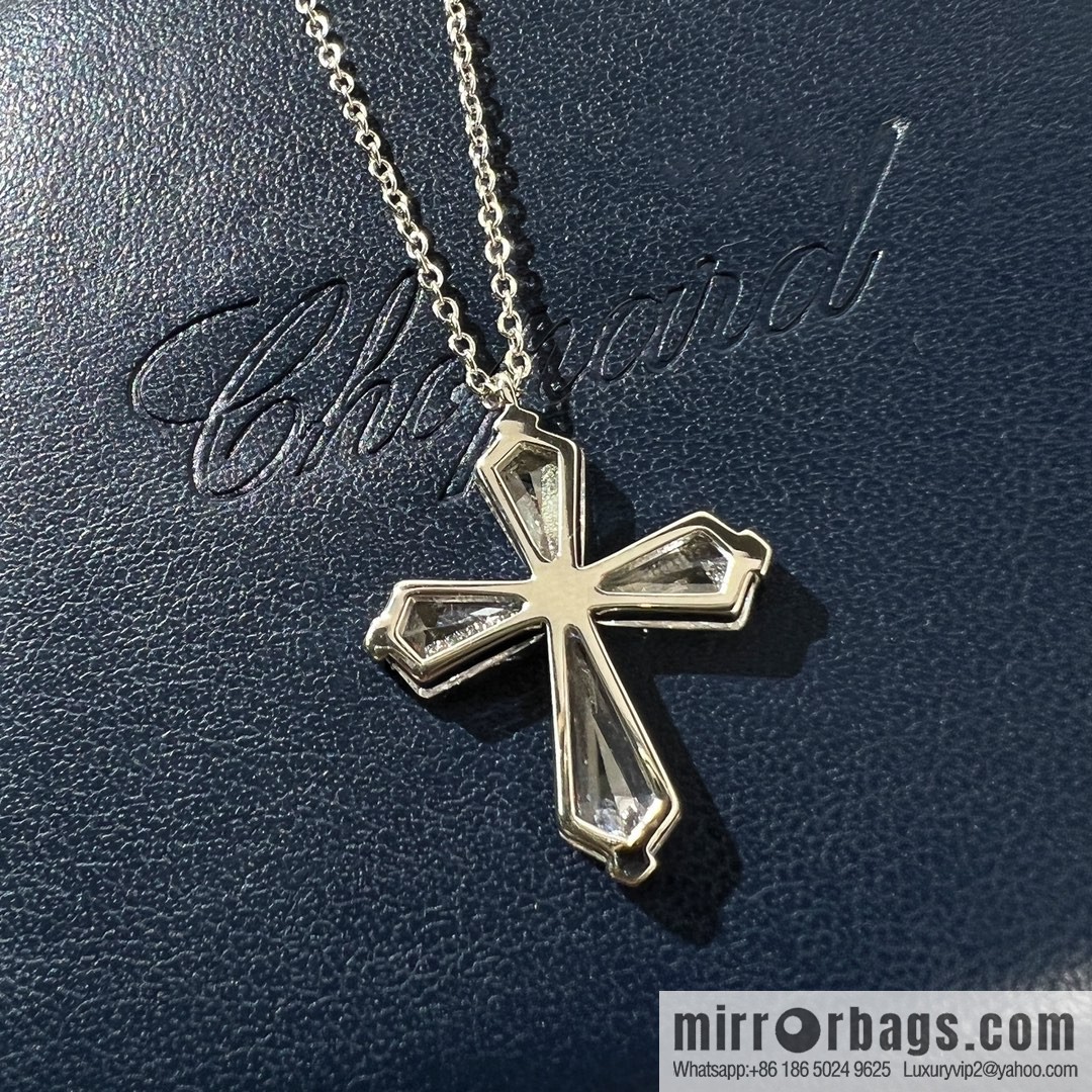 GRAFF Full Diamond Cross necklace