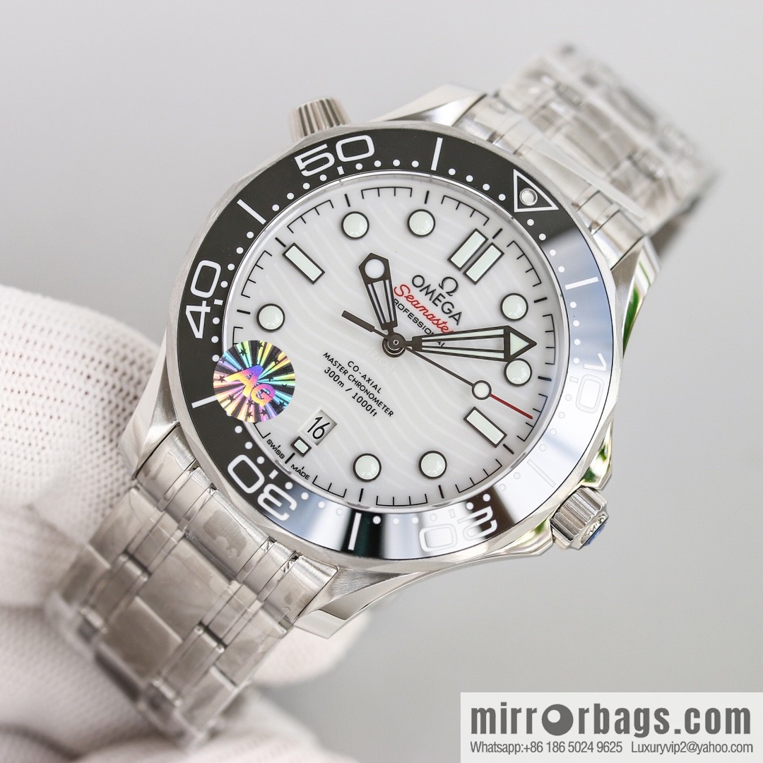 Omega 2022 new green seahorse with double T black balance wheel 8800 movement, 42mm