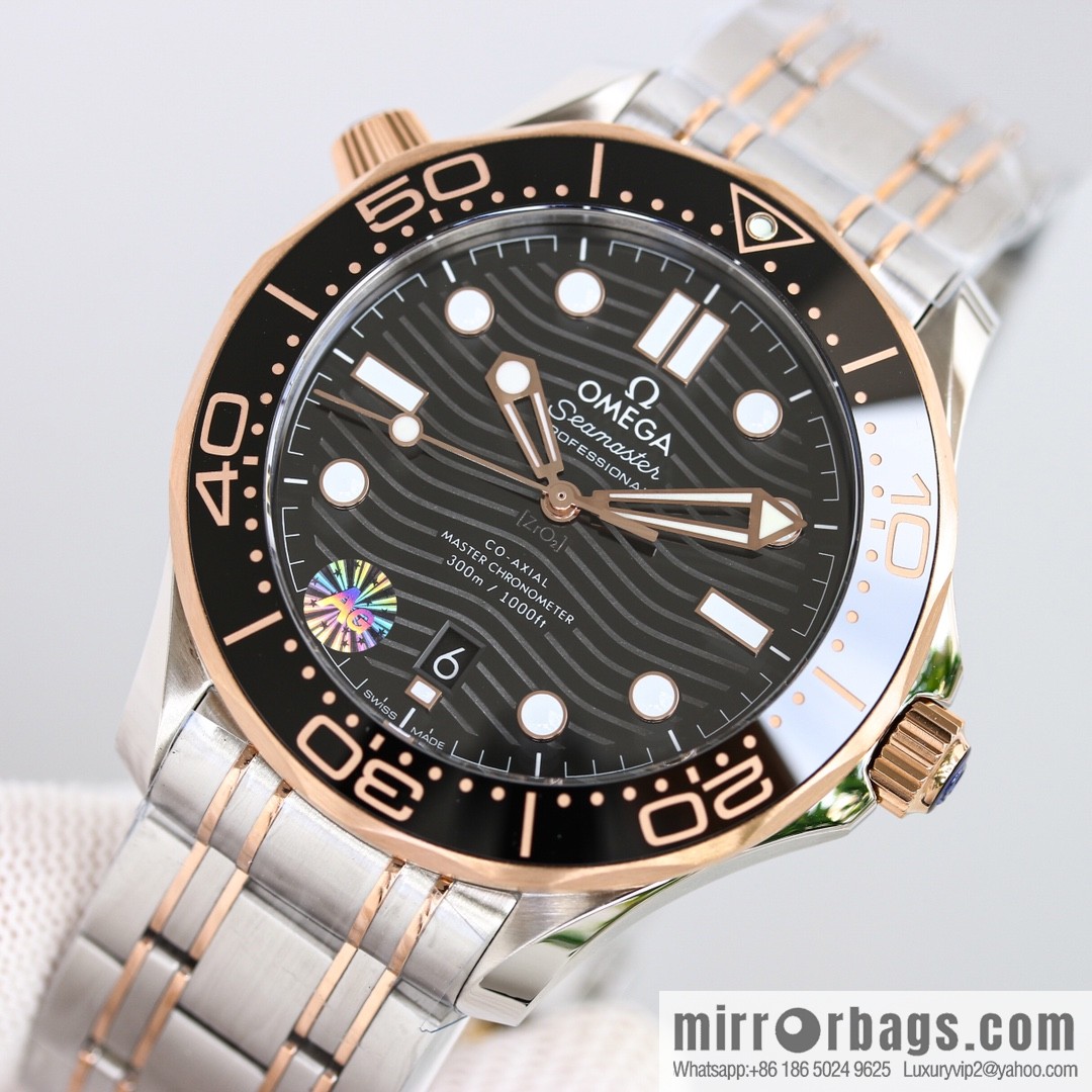 Omega 2022 new green seahorse with double T black balance wheel 8800 movement, 42mm