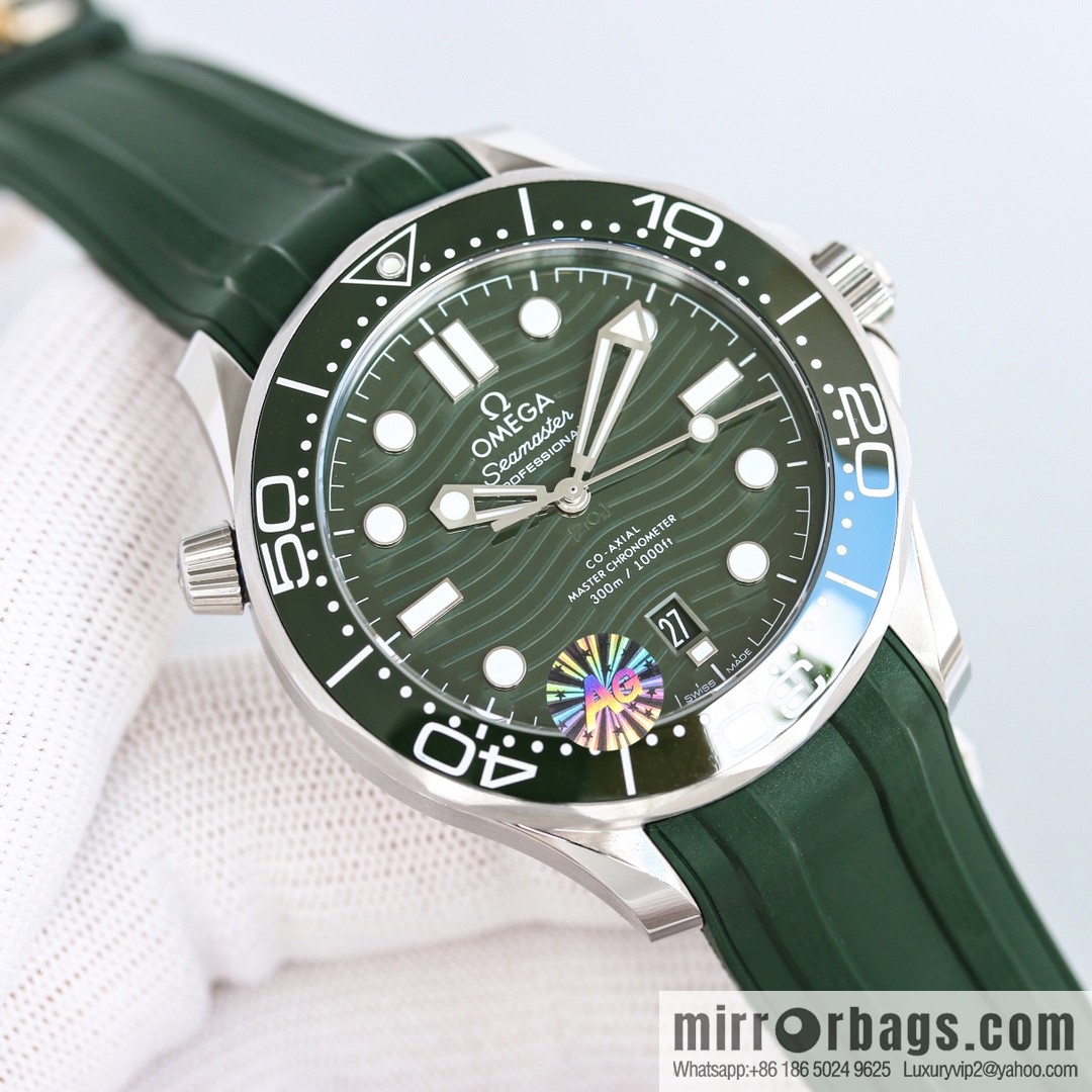 Omega 2022 new green seahorse with double T black balance wheel 8800 movement, 42mm
