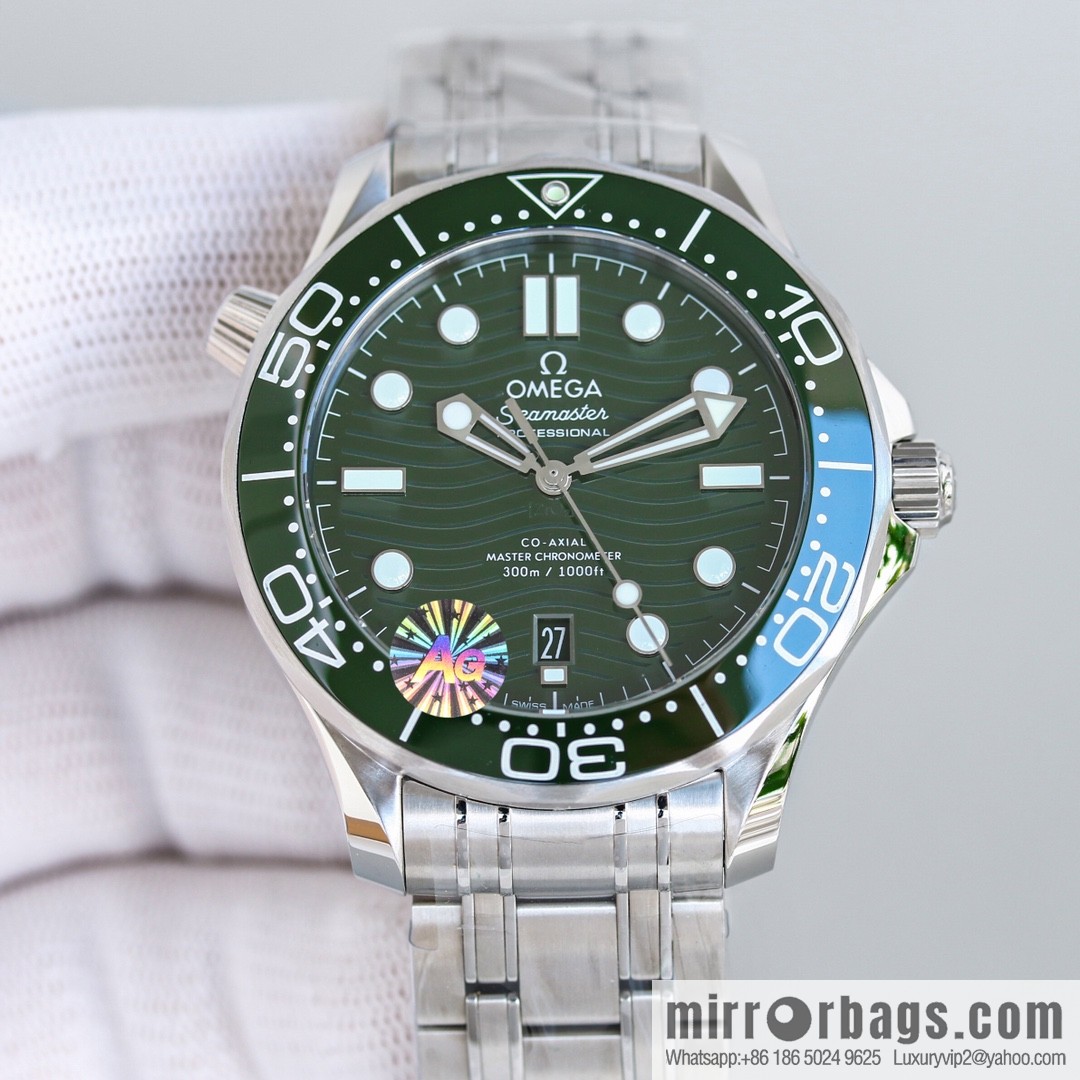Omega 2022 new green seahorse with double T black balance wheel 8800 movement, 42mm
