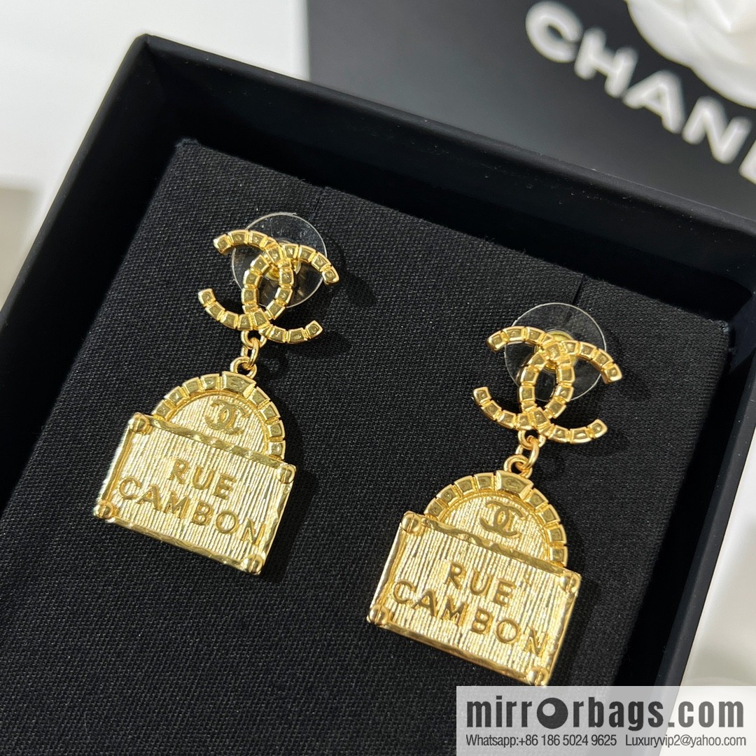 New ☑️ CHANEL Chanel gold double c bag 👜 stud earrings