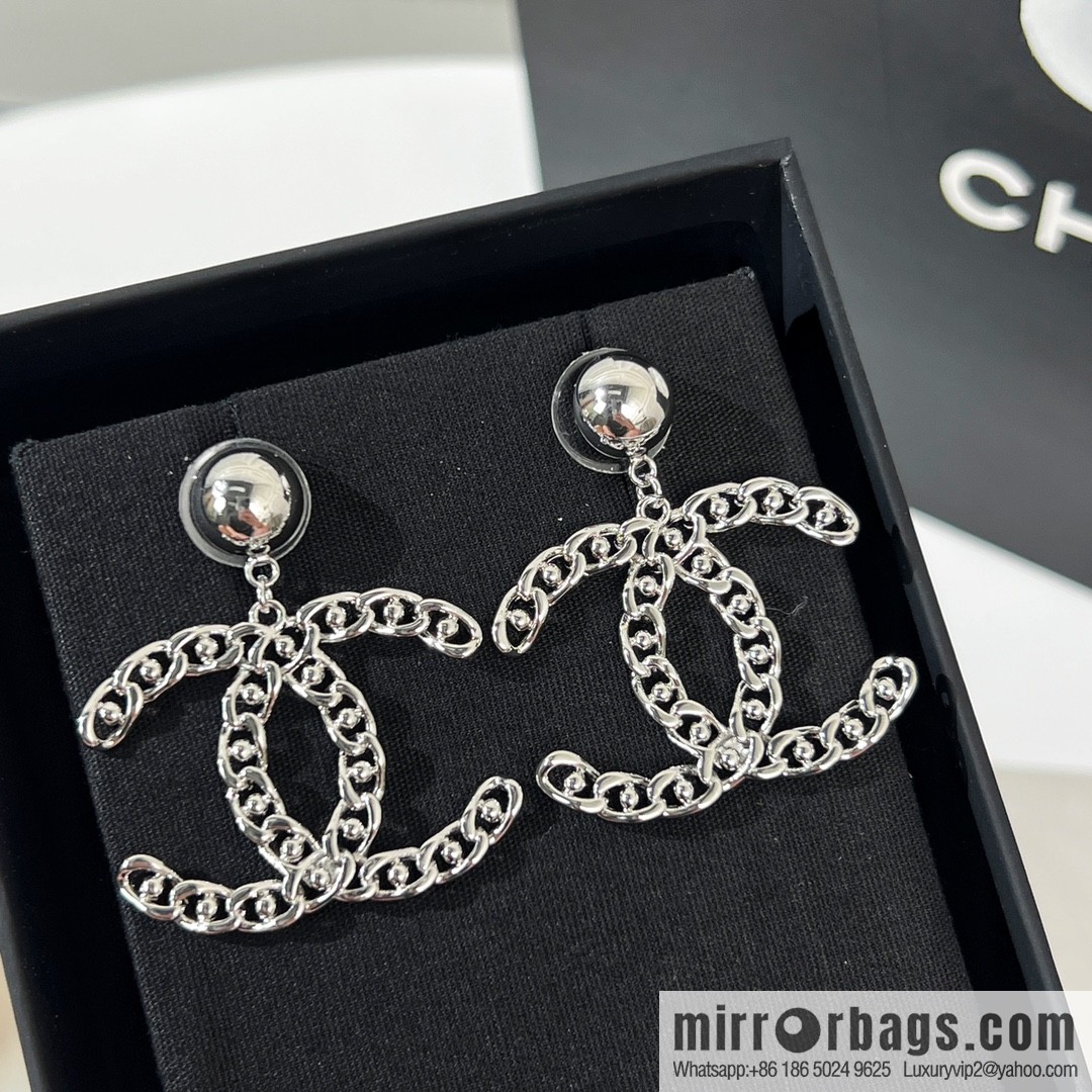 New ☑️ CHANEL Chanel double c hollow stud earrings