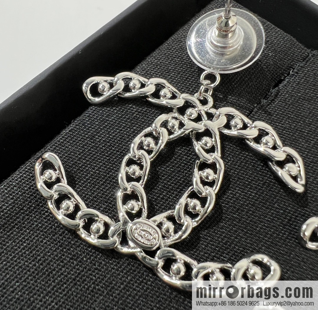 New ☑️ CHANEL Chanel double c hollow stud earrings