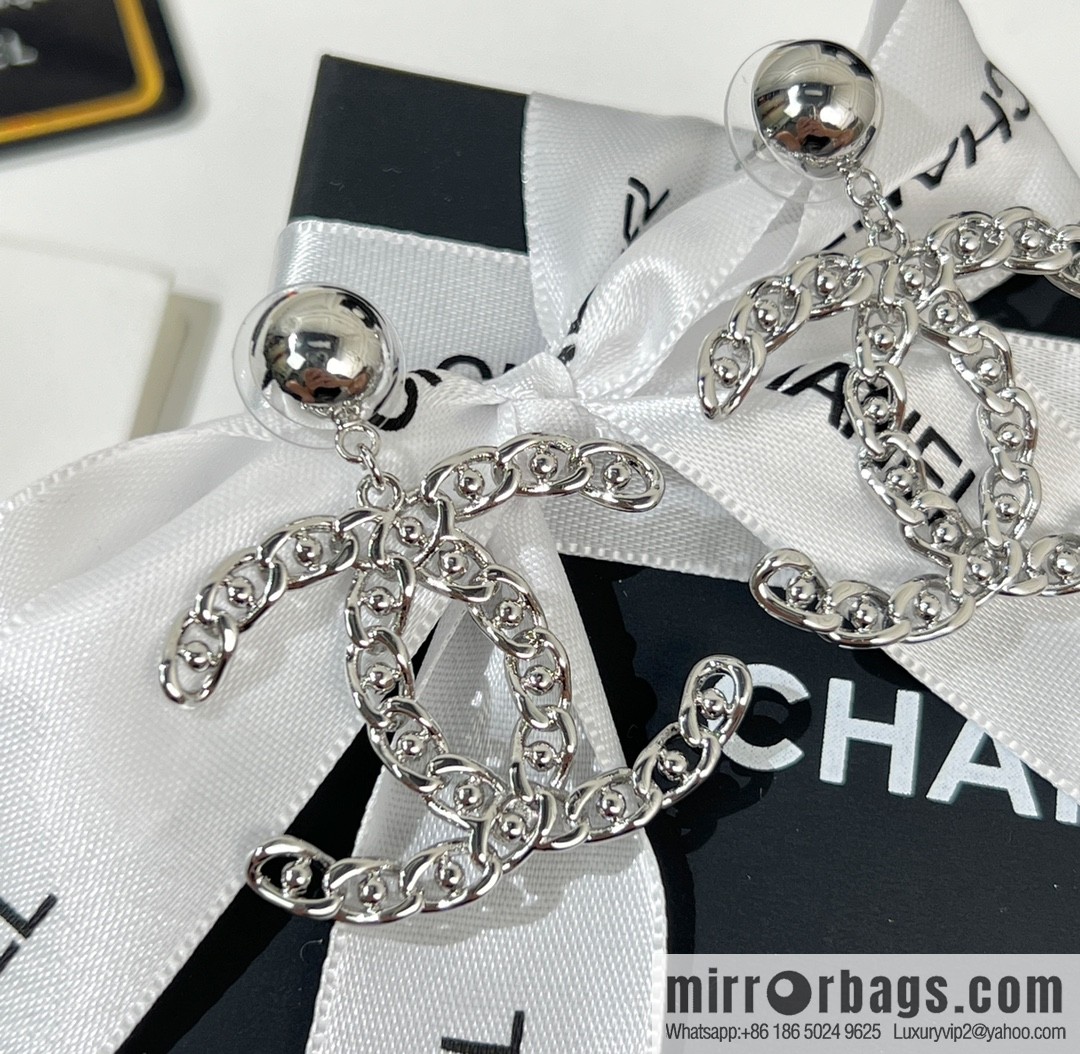 New ☑️ CHANEL Chanel double c hollow stud earrings