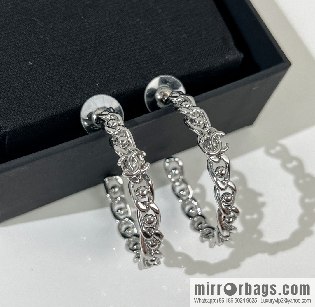 New ☑️ CHANEL Chanel double c hollow stud earrings