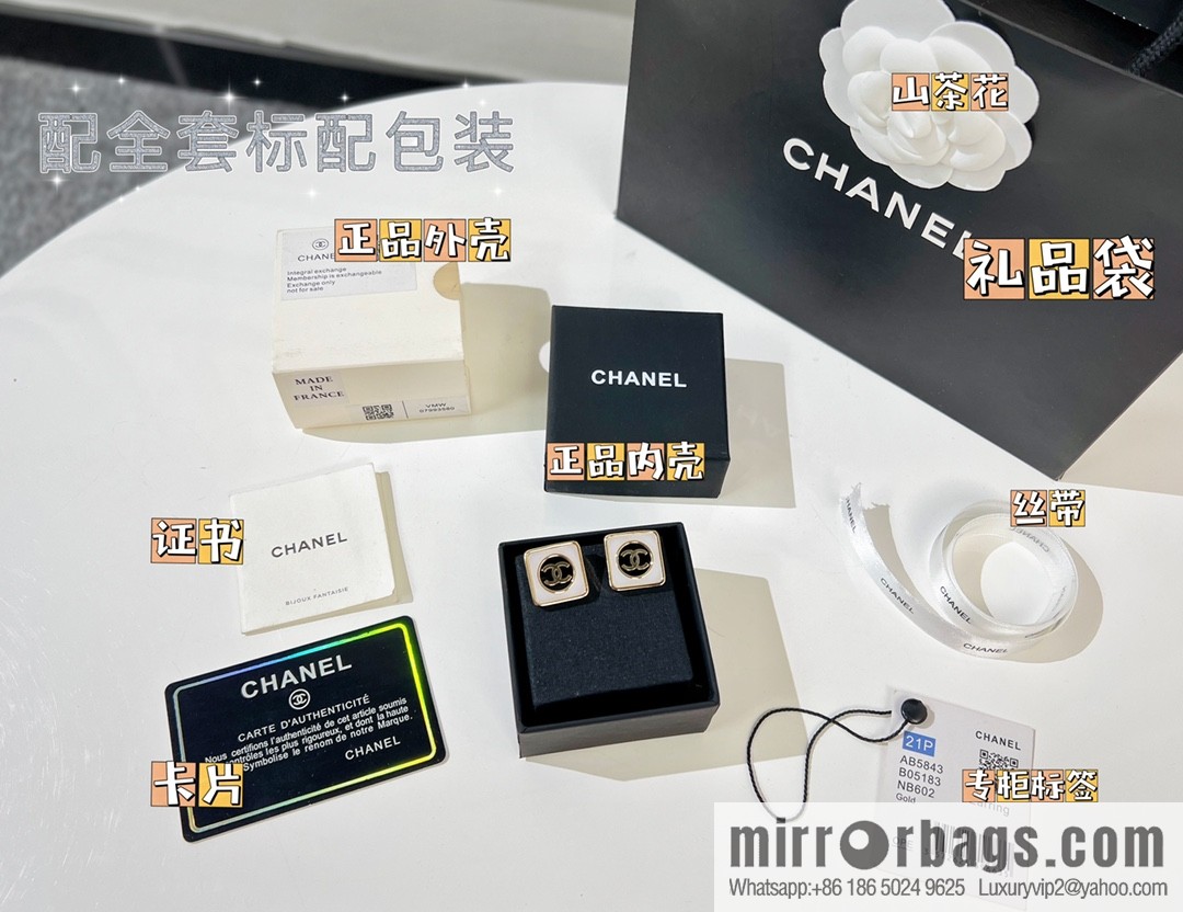New ☑️ CHANEL Chanel double c square stud earrings
