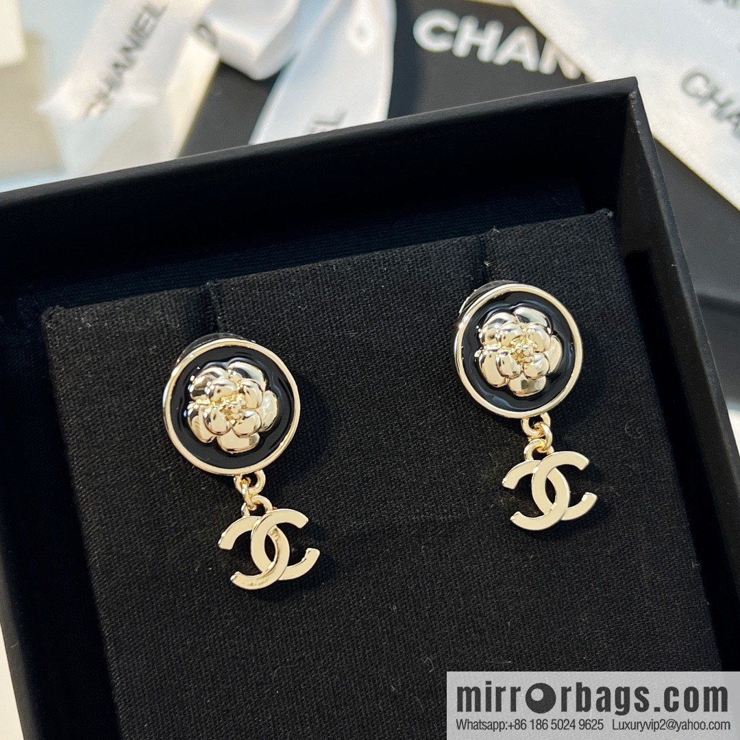 New ☑️ CHANEL Chanel double c camellia stud earrings