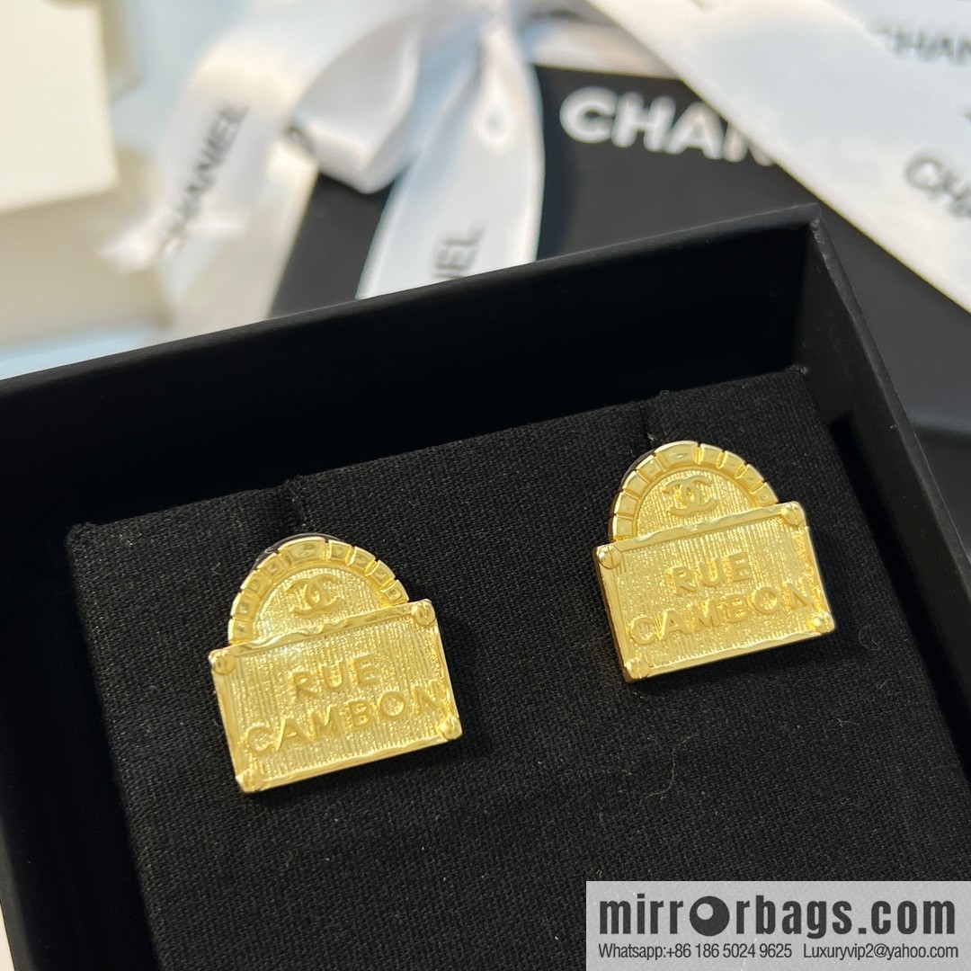 New ☑️ CHANEL Chanel double c gold bag 👜 stud earrings