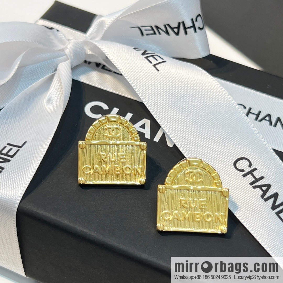 New ☑️ CHANEL Chanel double c gold bag 👜 stud earrings
