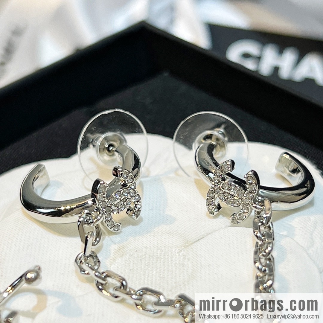 New ☑️ CHANEL Chanel double c full diamond stud earclip