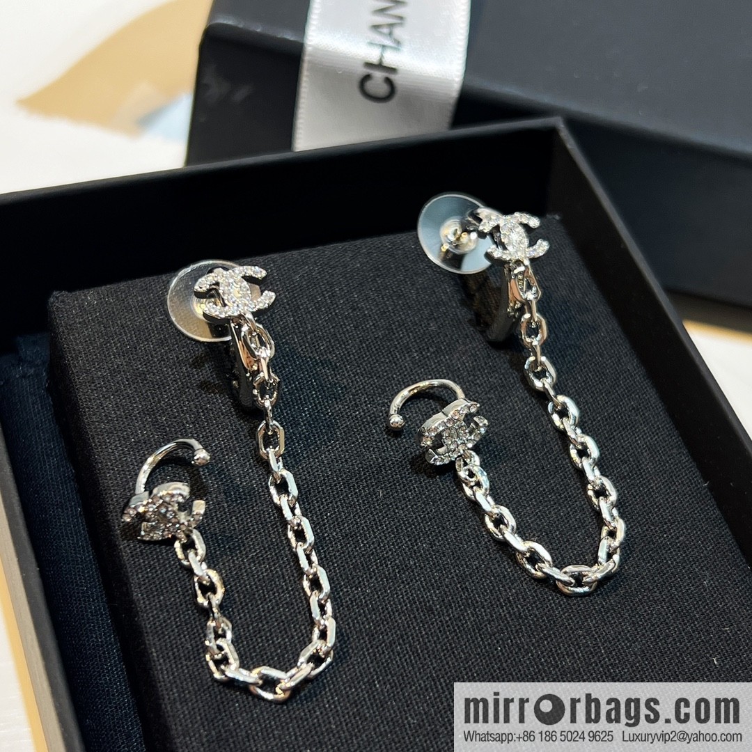 New ☑️ CHANEL Chanel double c full diamond stud earclip