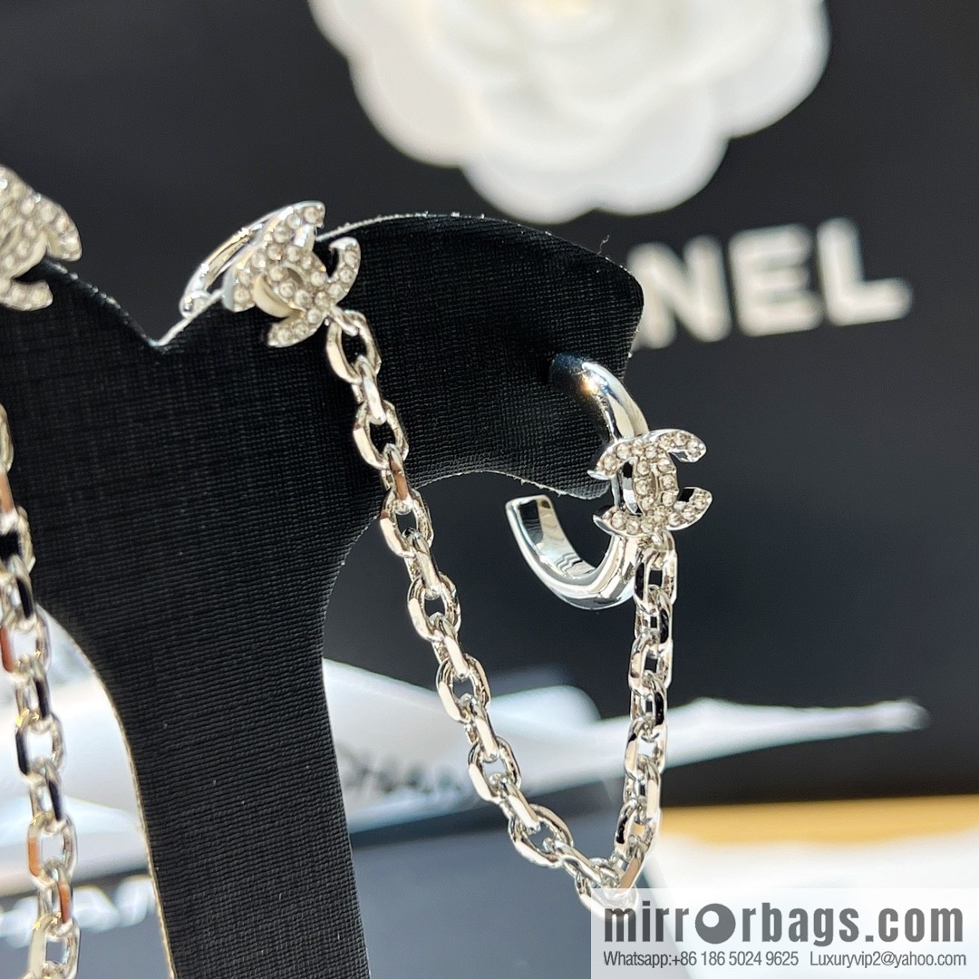 New ☑️ CHANEL Chanel double c full diamond stud earclip