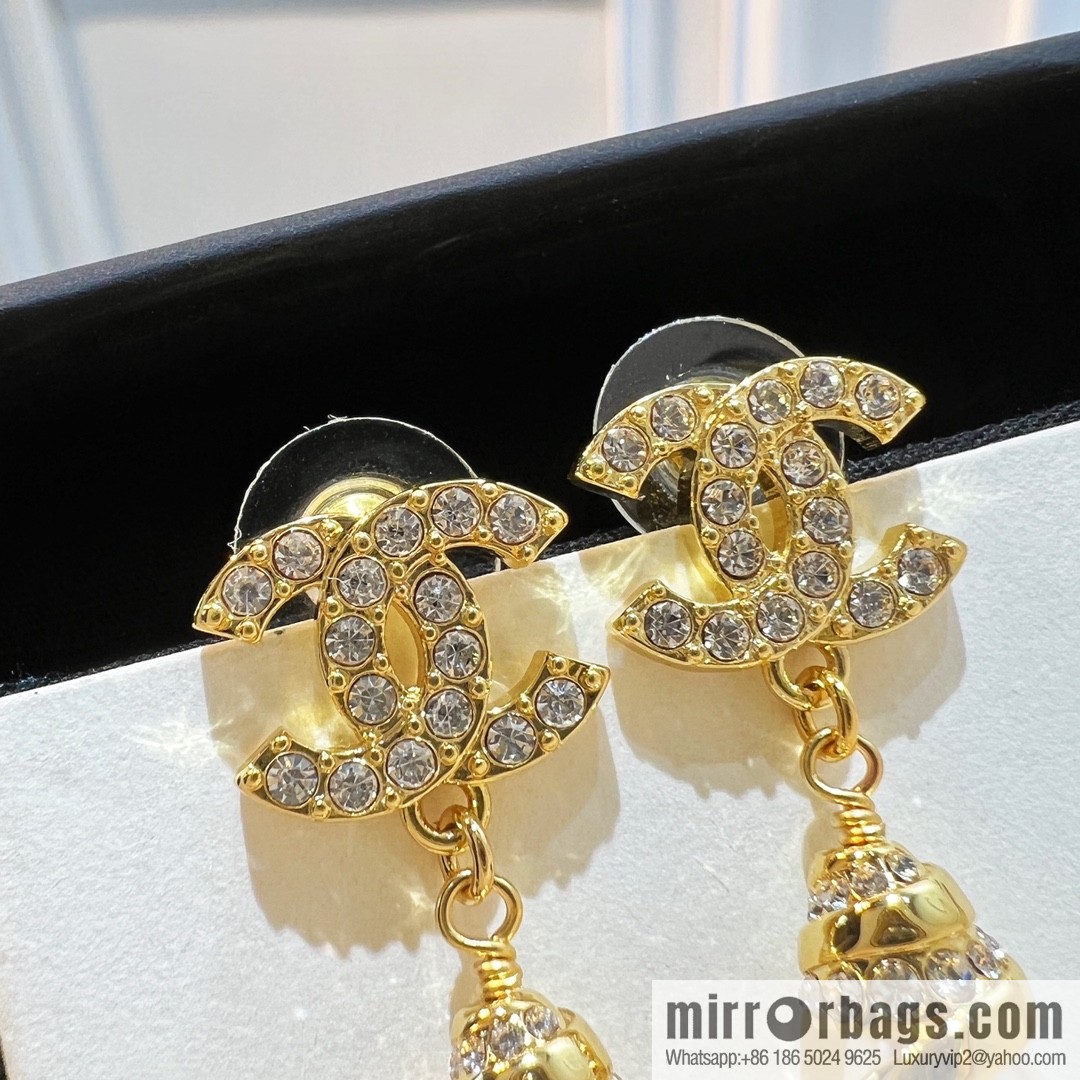 New ☑️ CHANEL Chanel double c full diamond pearl stud earrings