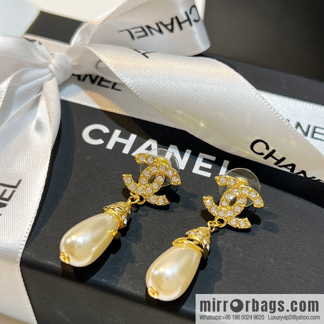 New ☑️ CHANEL Chanel double c full diamond pearl stud earrings