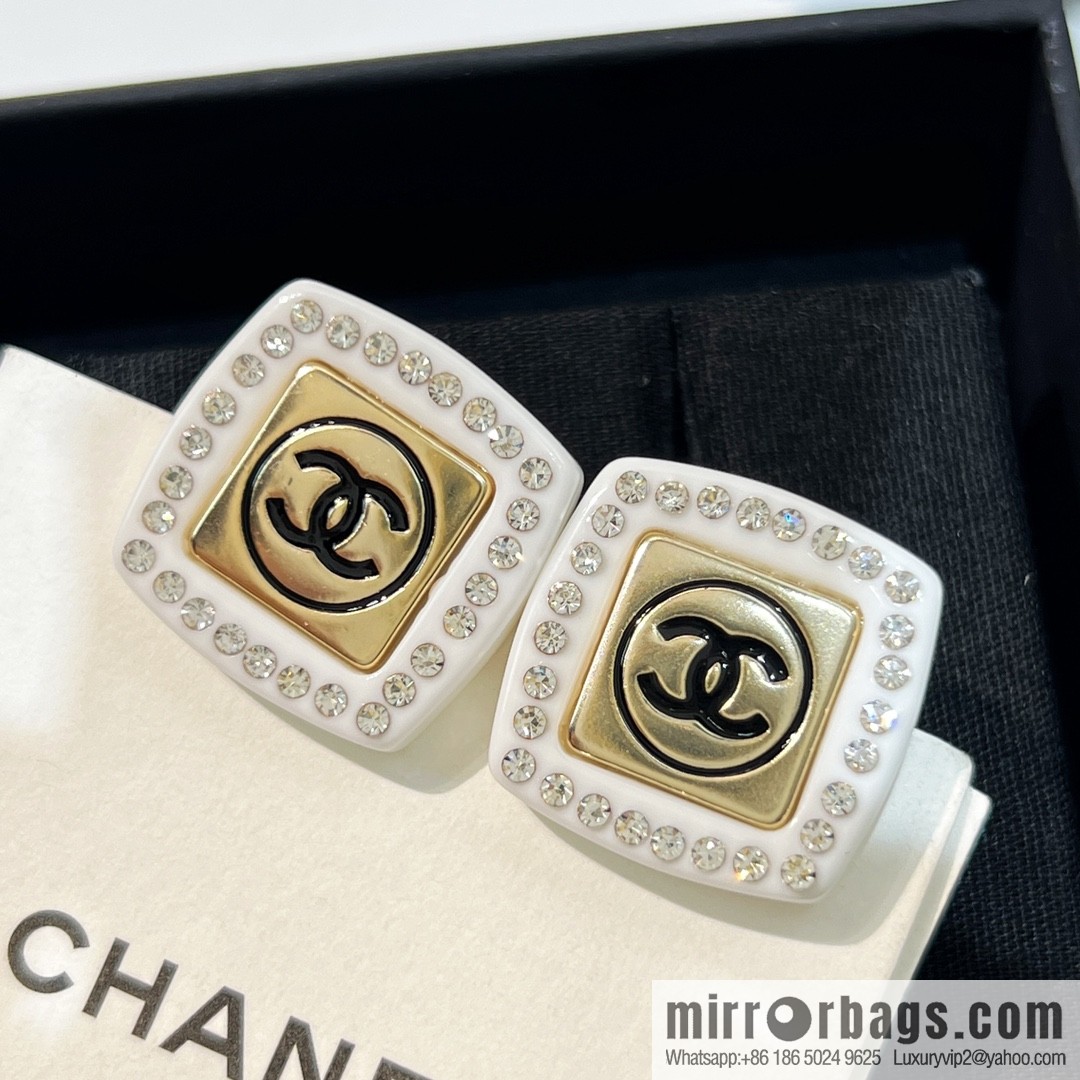 New ☑️ CHANEL Chanel double c square stud earrings