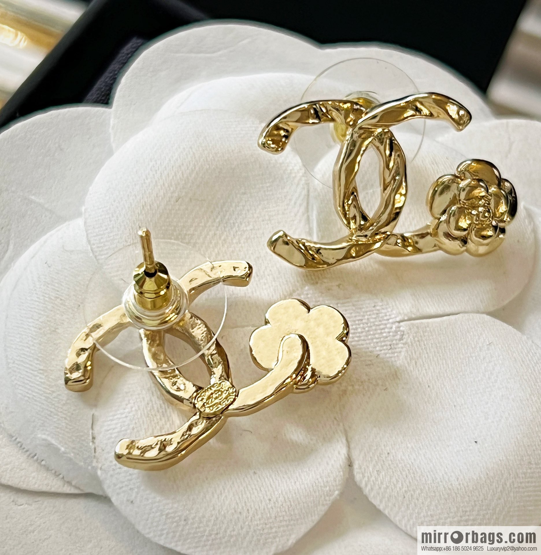 New ☑️ CHANEL Chanel gold double c camellia stud earrings