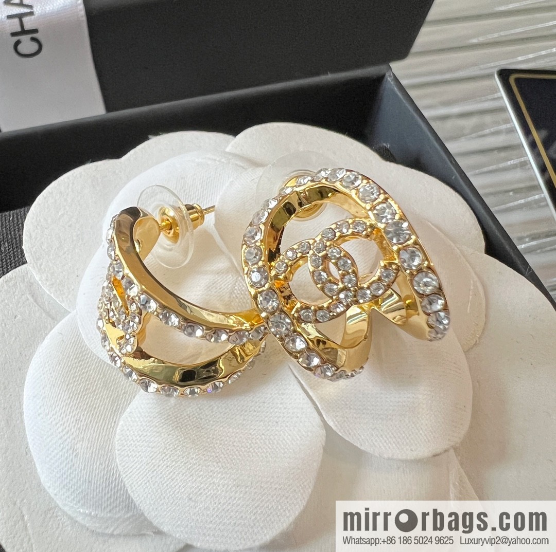 New ☑️ CHANEL Chanel double c full drill cut-out semicircular stud earrings