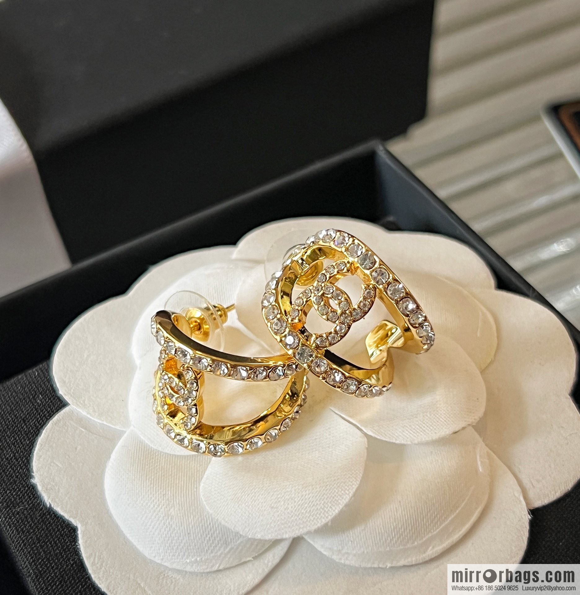 New ☑️ CHANEL Chanel double c full drill cut-out semicircular stud earrings