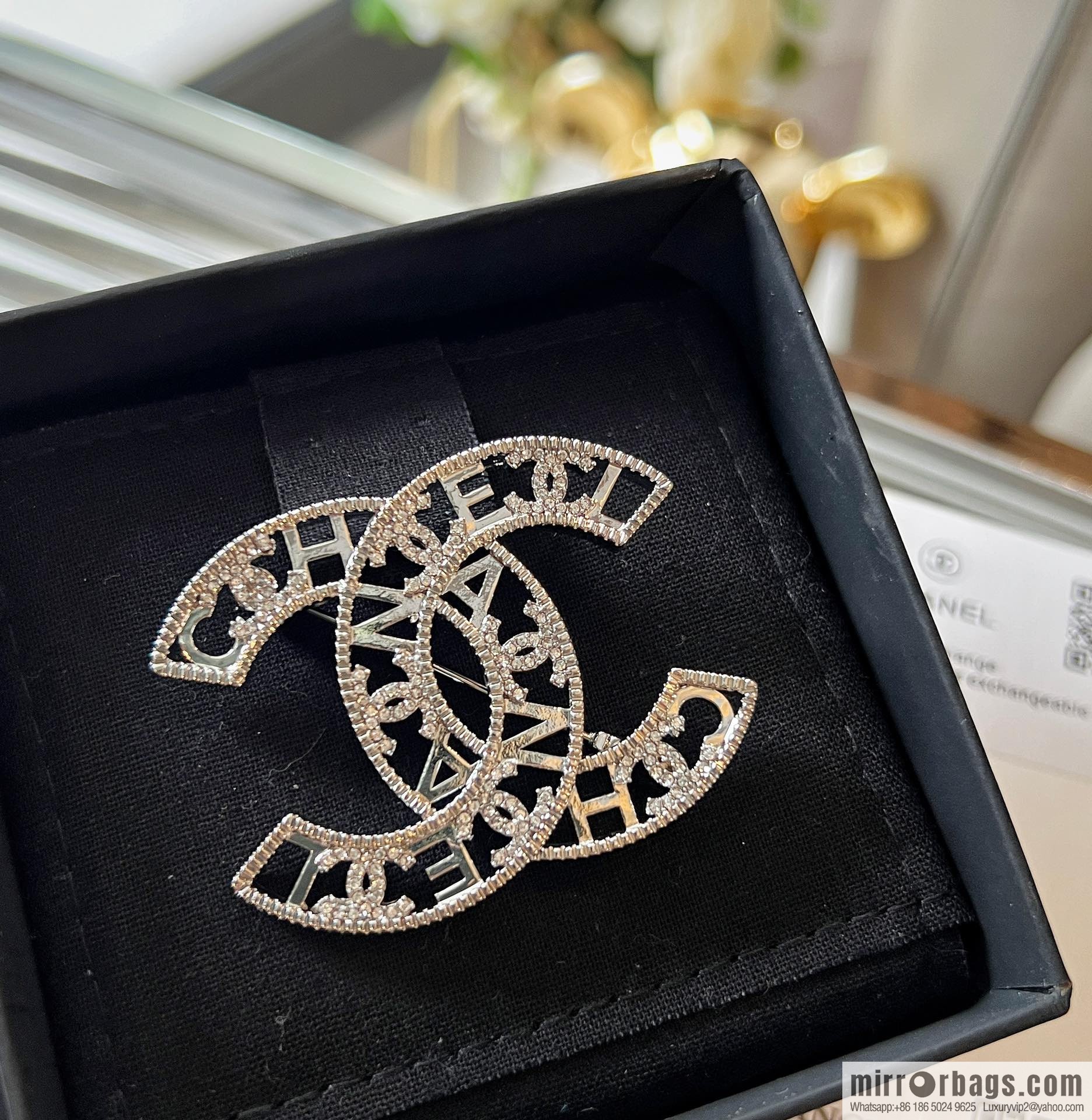 New ☑️ CHANEL Chanel double c cut-out full diamond brooch