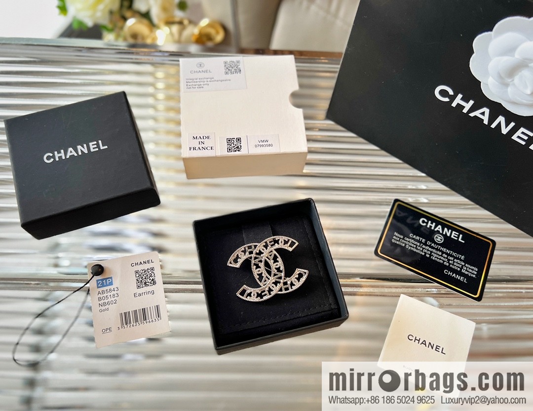New ☑️ CHANEL Chanel double c cut-out full diamond brooch