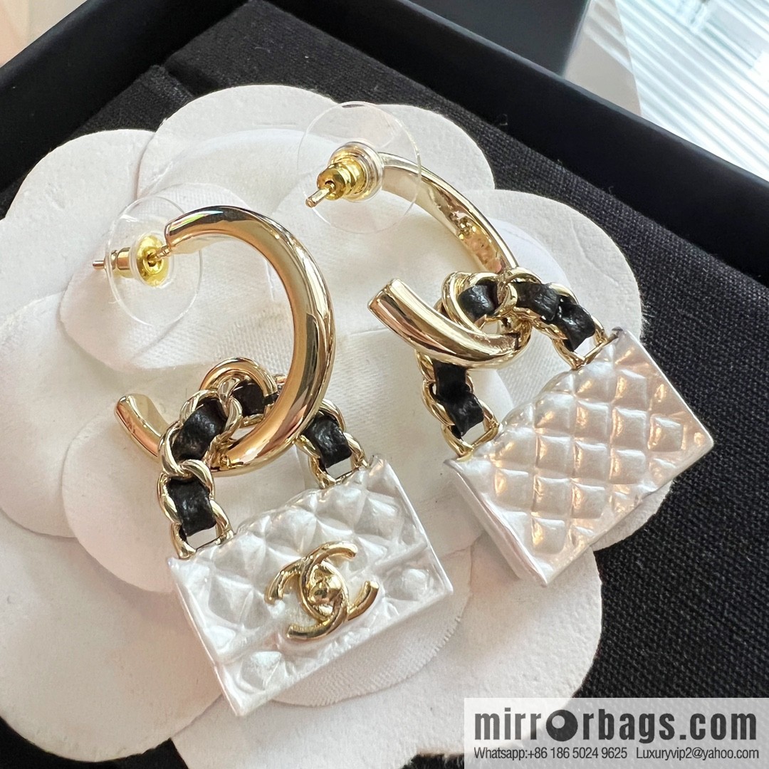 New ☑️ CHANEL Chanel double c bag 👜 stud earrings