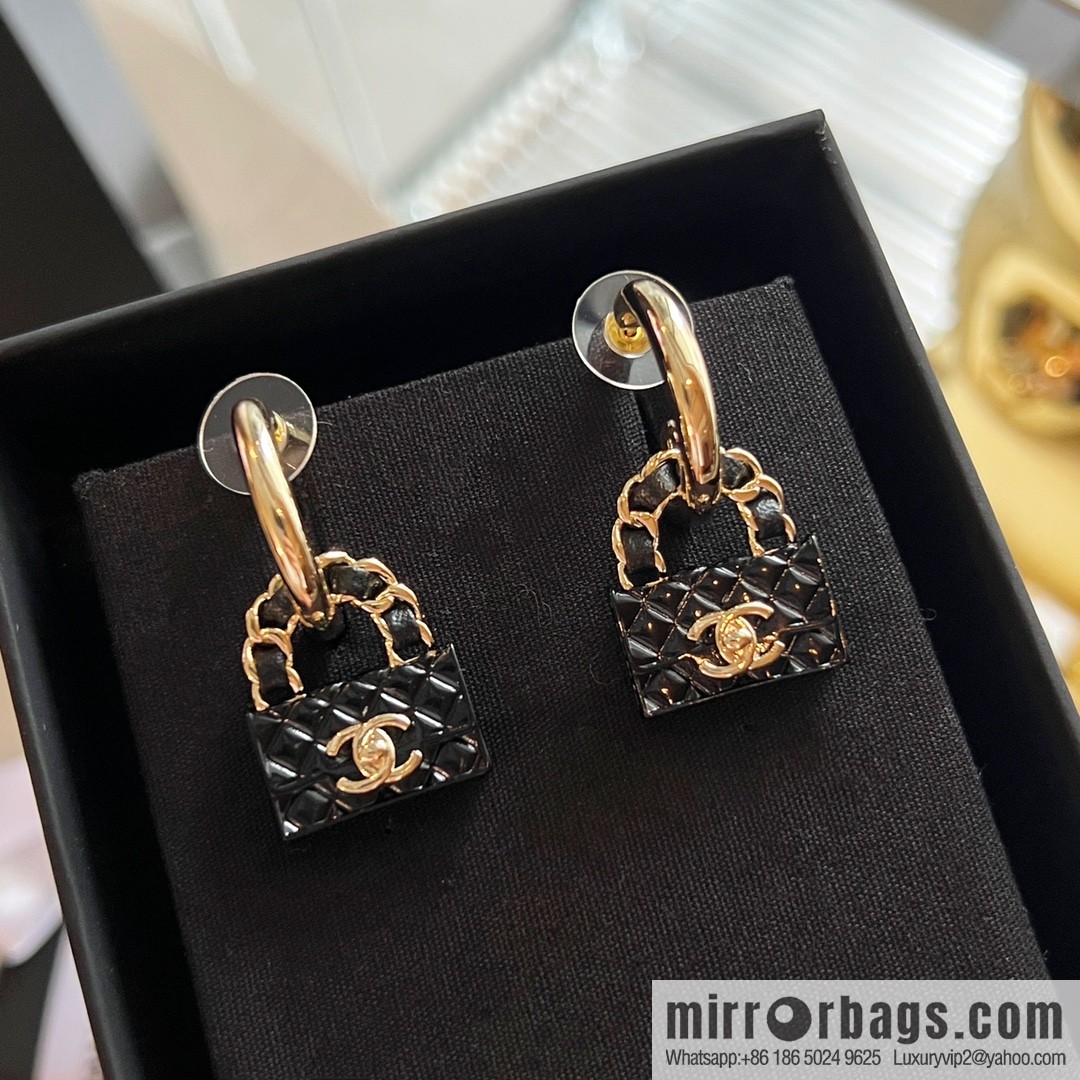 New ☑️ CHANEL Chanel double c bag 👜 stud earrings