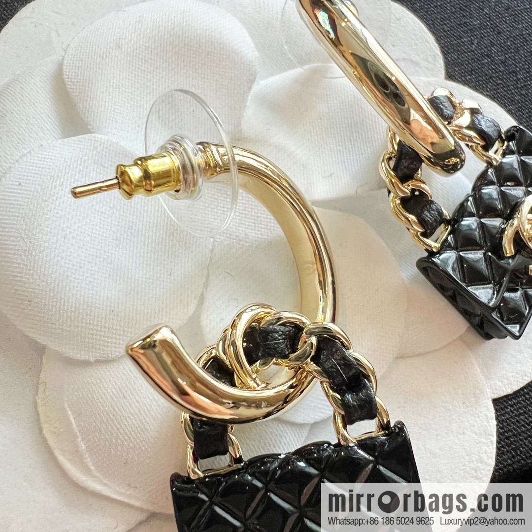 New ☑️ CHANEL Chanel double c bag 👜 stud earrings