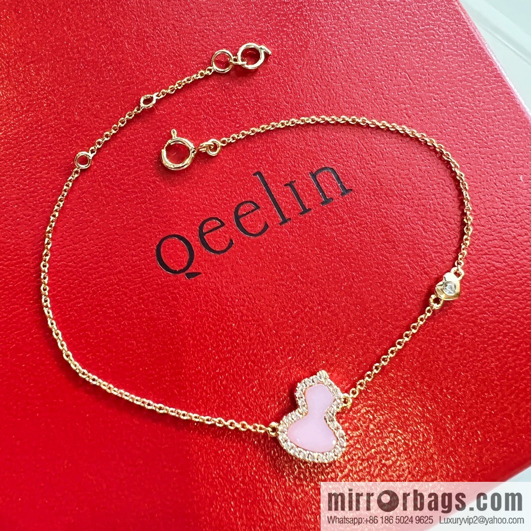 Qeelin, pink shell gourd necklace bracelet
