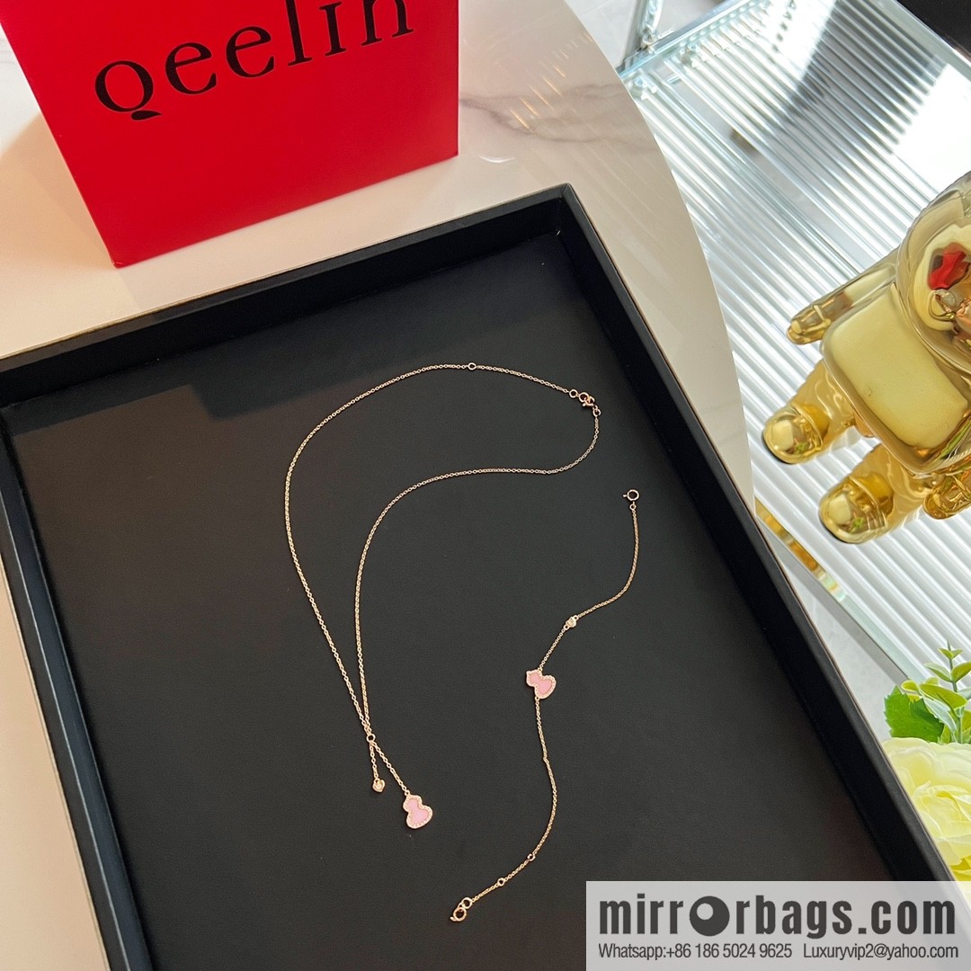 Qeelin, pink shell gourd necklace bracelet
