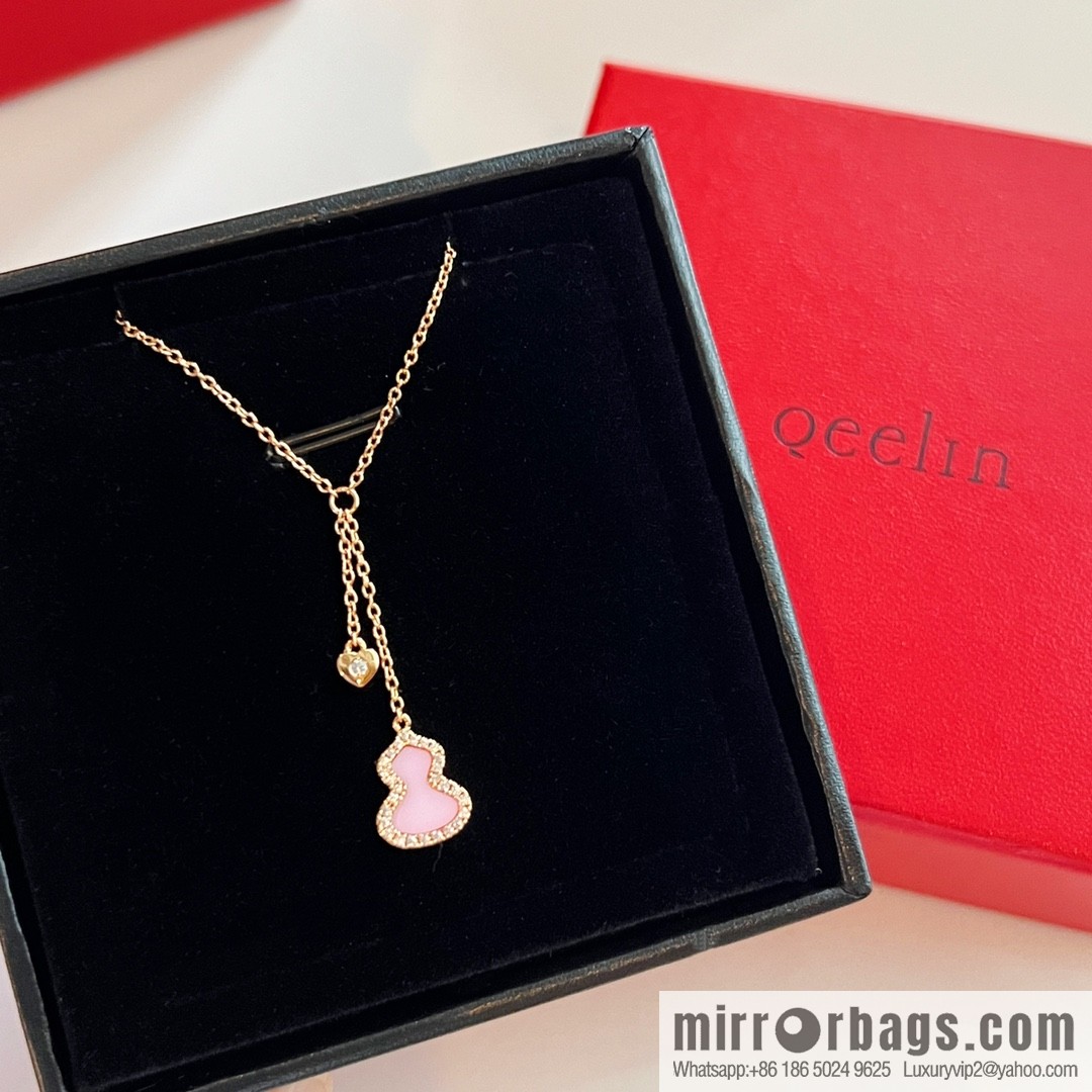 Qeelin, pink shell gourd necklace bracelet
