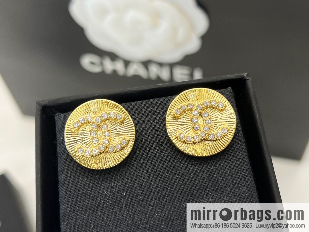 New ☑️ CHANEL Chanel double c round stud earrings