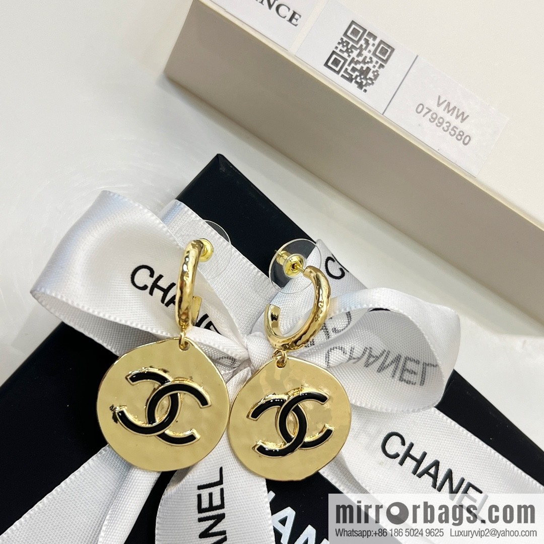 New ☑️ CHANEL Chanel double c round stud earrings