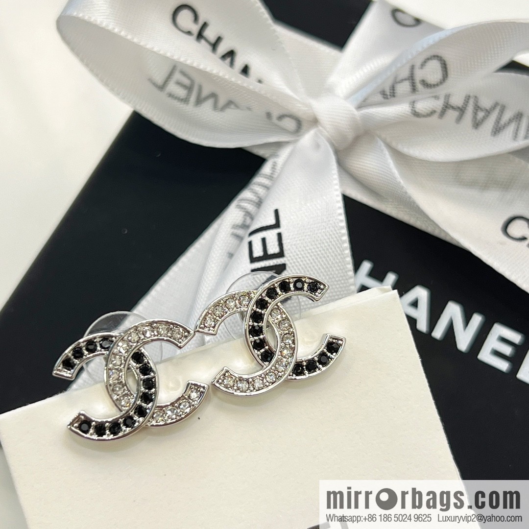 New ☑️ CHANEL Chanel double c black and white diamond stud earrings