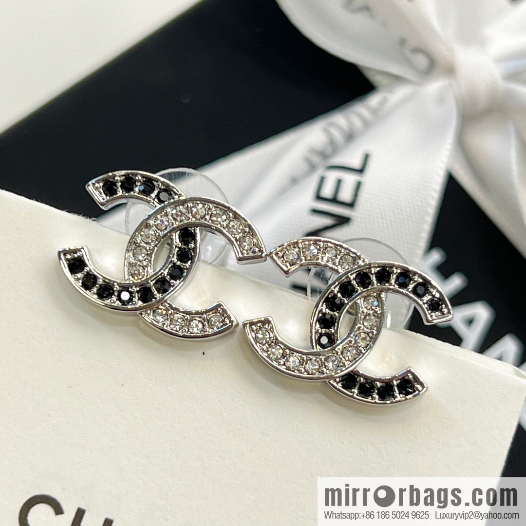 New ☑️ CHANEL Chanel double c black and white diamond stud earrings