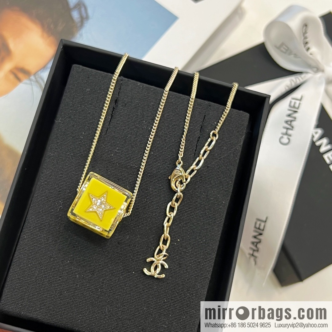 New ☑️ CHANEL Chanel dice 🎲 acrylic necklace