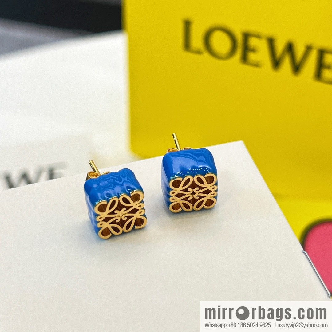 LOEWE Luo Yiwei enamel dripping oil moon cake stud earrings