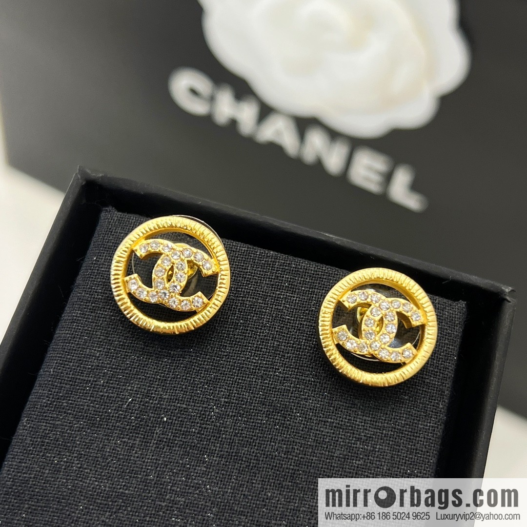 New ☑️ CHANEL Chanel double c round stud earrings