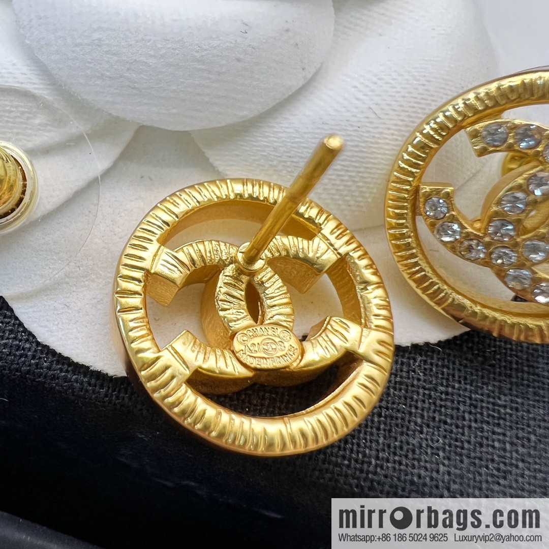 New ☑️ CHANEL Chanel double c round stud earrings