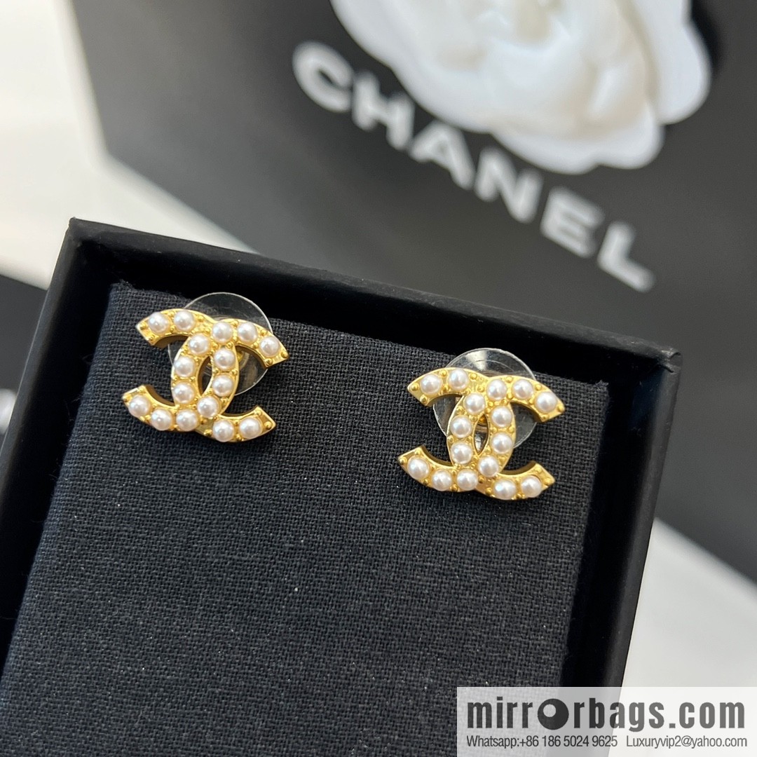 New ☑️ CHANEL Chanel double c pearl stud earrings