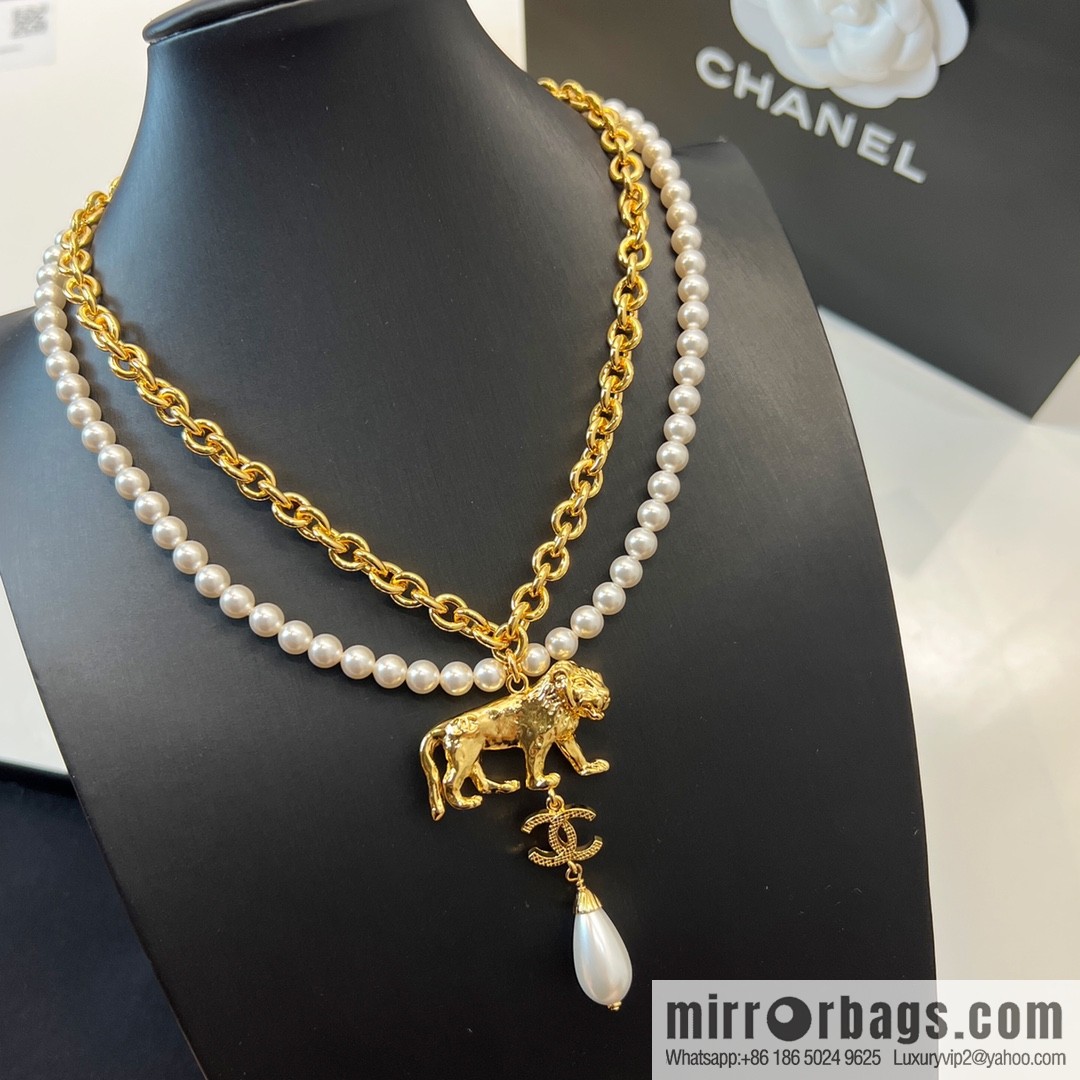 New ☑️ CHANEL Chanel double c pearl lion 🦁 necklace