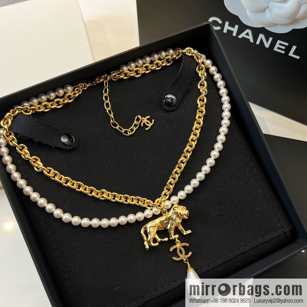 New ☑️ CHANEL Chanel double c pearl lion 🦁 necklace