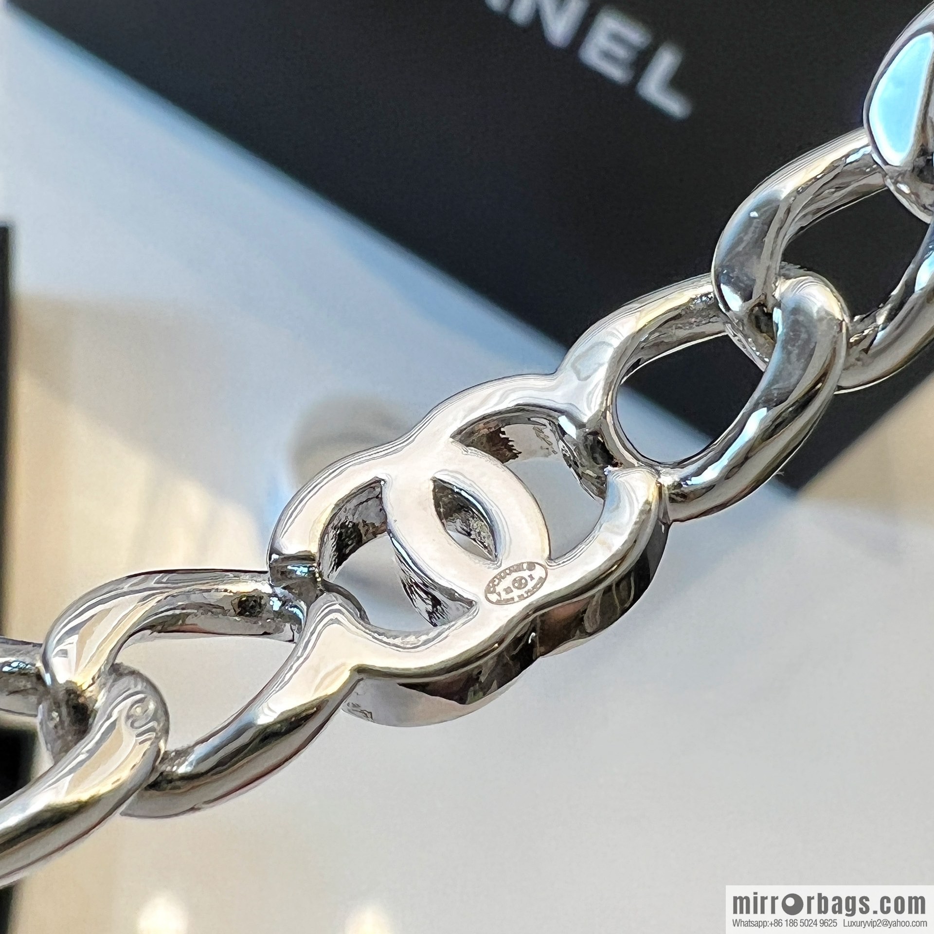 New ☑️ CHANEL Chanel double c letter open bracelet