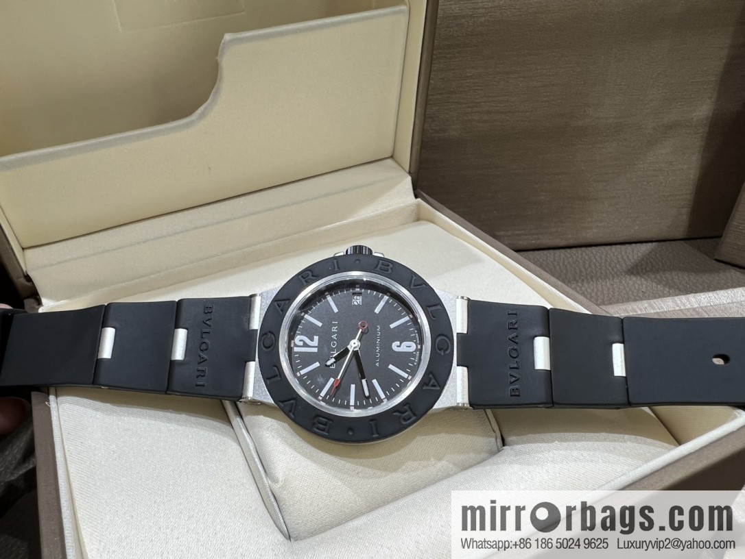The new generation of Aluminium watches launched by BVLGARI