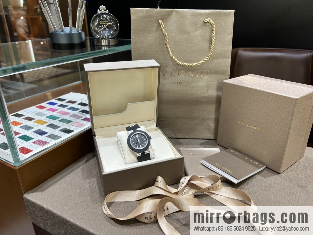 The new generation of Aluminium watches launched by BVLGARI